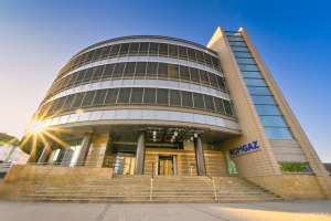 Romgaz neagă presiunile statului privind achiziţiile de LNG
